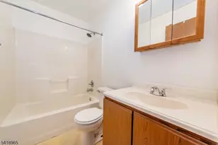 197 Fort Lee Rd, Teaneck Township, NJ 07666 - Photo 25