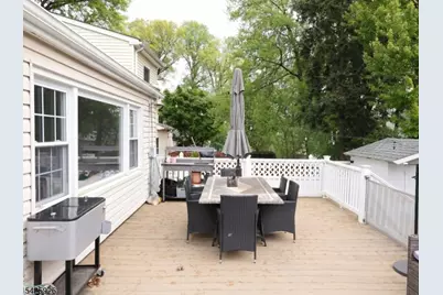 1386 Beverly Rd, Union Township, NJ 07083 - Photo 19