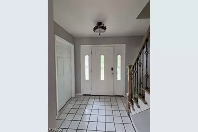 15 Sweetwood Ct, Parsippany, NJ 07054 - Photo 3