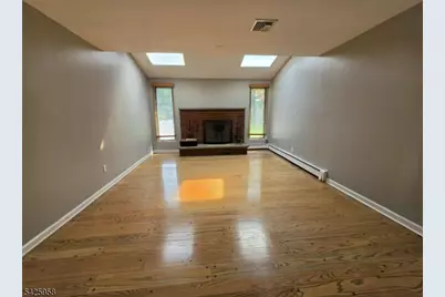 15 Sweetwood Ct, Parsippany, NJ 07054 - Photo 5