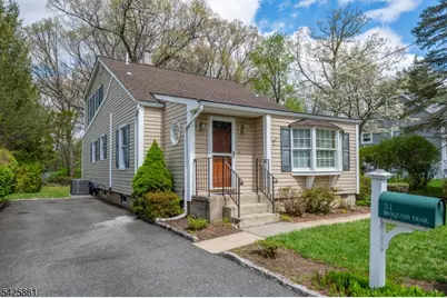 31 Iroquois Trl, Denville, NJ 07834 - Photo 1