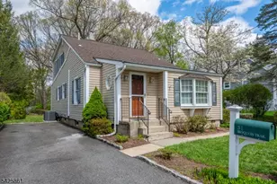 31 Iroquois Trail, Denville, NJ 07834 - Photo 1