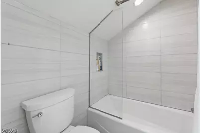 115 Lafayette Ave, Passaic, NJ 07055 - Photo 15
