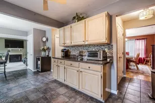 82 Nostrand Rd, Hillsborough Township, NJ 08844 - Photo 19