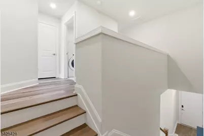 44 Dahlia Dr, Warren Township, NJ 07059 - Photo 19
