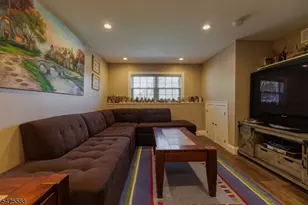27 Schuyler Dr, Clark Township, NJ 07066 - Photo 13