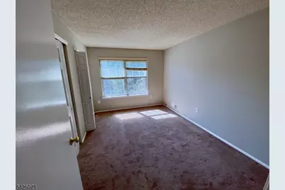 177 Rachel Ct, Franklin Township, NJ 08823 - Photo 13