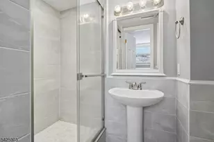 320 Beaufort Ave, Livingston, NJ 07039 - Photo 23