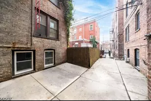 340 Fairmount Ave, Jersey City, NJ 07306 - Photo 9