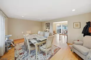 121 W Hill Rd, Woodbridge Township, NJ 07067 - Photo 13