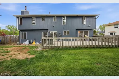 121 W Hill Rd, Woodbridge Township, NJ 07067 - Photo 25
