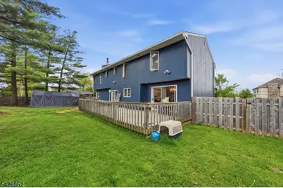 121 W Hill Rd, Woodbridge Township, NJ 07067 - Photo 33