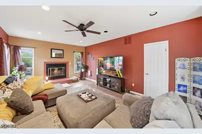 121 W Hill Rd, Woodbridge Township, NJ 07067 - Photo 19