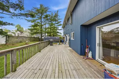 121 W Hill Rd, Woodbridge Township, NJ 07067 - Photo 31