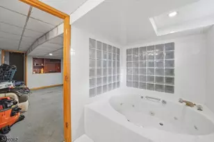 121 W Hill Rd, Woodbridge Township, NJ 07067 - Photo 19