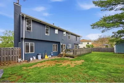 121 W Hill Rd, Woodbridge Township, NJ 07067 - Photo 13