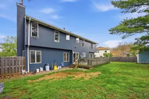 121 W Hill Rd, Woodbridge Township, NJ 07067 - Photo 13
