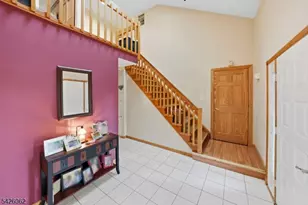 121 W Hill Rd, Woodbridge Township, NJ 07067 - Photo 11