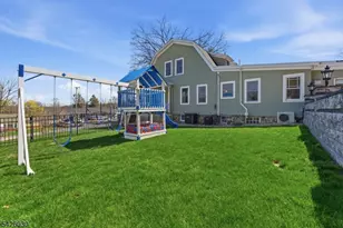 79 Ann St, Dover, NJ 07801 - Photo 35