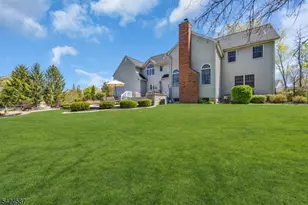 1 Berkshire Ct, Clinton Township, NJ 08833 - Photo 41