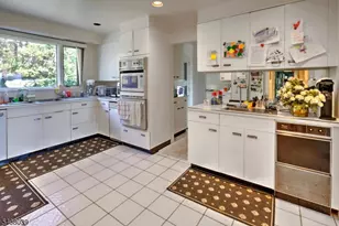 235 Mountainside Rd, Mendham Township, NJ 07945 - Photo 13