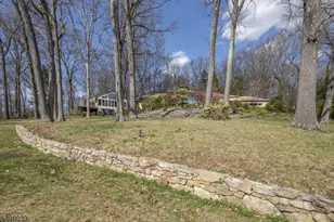 235 Mountainside Rd, Mendham Township, NJ 07945 - Photo 37