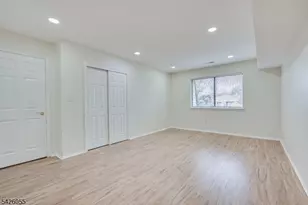 1314 Edison Glen Terrace, Edison, NJ 08837 - Photo 21