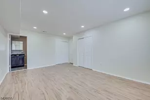 1314 Edison Glen Terrace, Edison, NJ 08837 - Photo 27