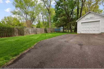 1089 Field Ave, Plainfield, NJ 07060 - Photo 3