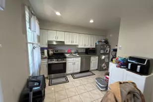 1 Bash Ford-F, Union Township, NJ 07083 - Photo 3