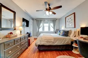 157 Berwyn St, Roselle Park, NJ 07204 - Photo 15