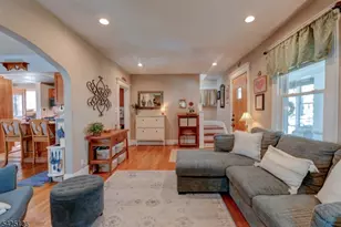 157 Berwyn St, Roselle Park, NJ 07204 - Photo 5