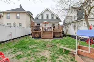 157 Berwyn St, Roselle Park, NJ 07204 - Photo 29