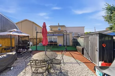 270 Westervelt Pl, Lodi, NJ 07644 - Photo 17