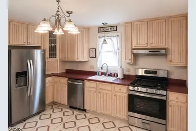 55 W Clay Ave, Roselle Park, NJ 07204 - Photo 5