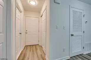 1233 Waterford Dr, Edison, NJ 08817 - Photo 5