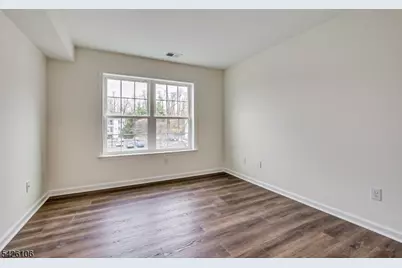 1233 Waterford Dr, Edison, NJ 08817 - Photo 21
