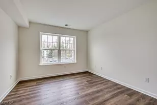 1233 Waterford Dr, Edison, NJ 08817 - Photo 21