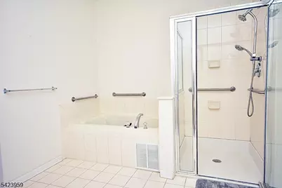 2304 Courtney Ln #2304, Franklin Township, NJ 08873 - Photo 19