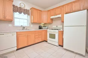 2304 Courtney Ln, Franklin Township, NJ 08873 - Photo 7