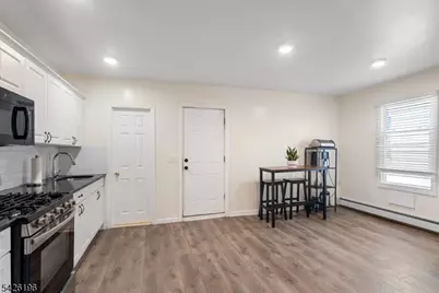 76 Mount Prospect Ave, Newark, NJ 07104 - Photo 15
