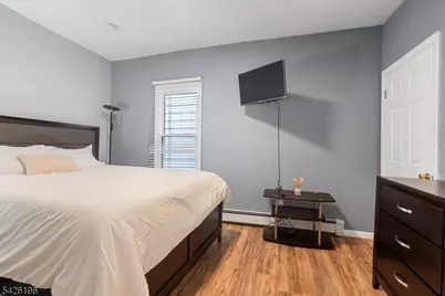 76 Mount Prospect Ave, Newark, NJ 07104 - Photo 9