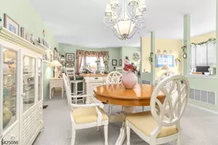 20 Chesterfield Ct, Raritan Township, NJ 08822 - Photo 9