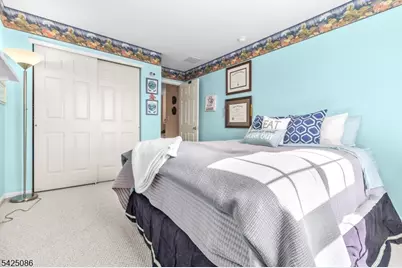 20 Chesterfield Ct, Raritan Township, NJ 08822 - Photo 25