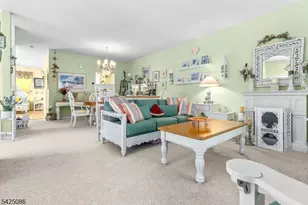 20 Chesterfield Ct, Raritan Township, NJ 08822 - Photo 7