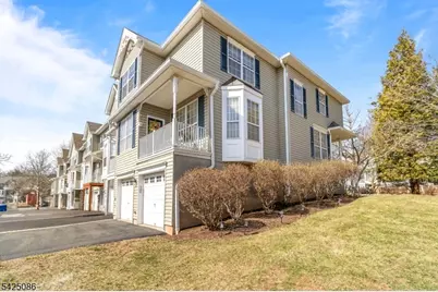 20 Chesterfield Ct, Raritan Township, NJ 08822 - Photo 3