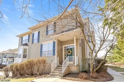 20 Chesterfield Ct, Raritan Township, NJ 08822 - Photo 1