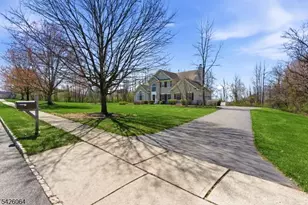 203 Lauren Way, Greenwich Township, NJ 08804 - Photo 3
