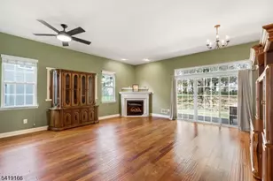 579 Edward St, Lopatcong Township, NJ 08865 - Photo 3
