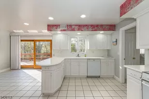 29 Radcliffe Dr, Roxbury Township, NJ 07876 - Photo 9